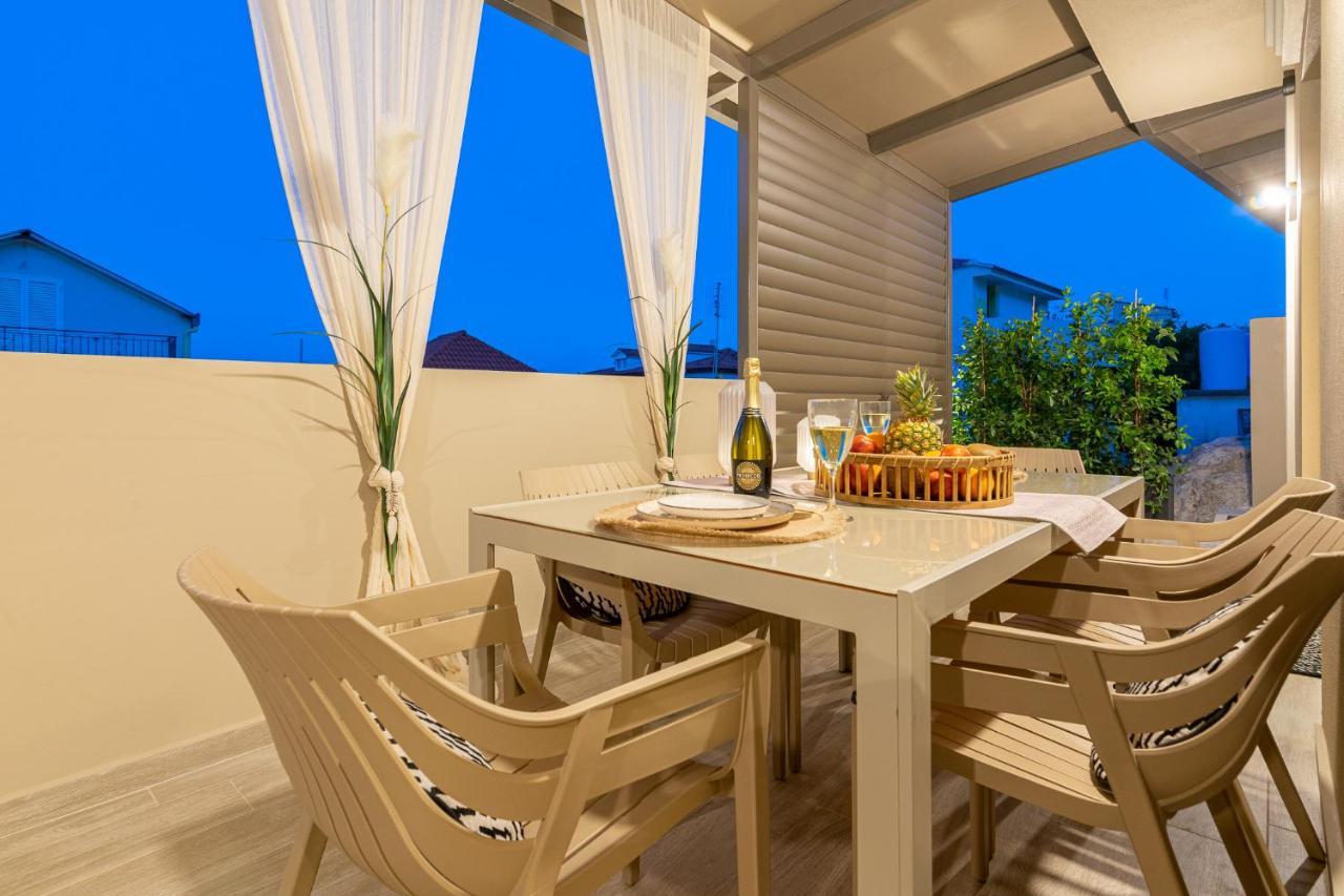 Vedi Town Luxury Apartment Закинтос Екстериор снимка