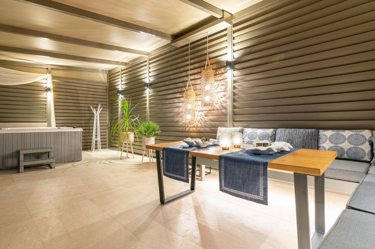 Vedi Town Luxury Apartment Закинтос Екстериор снимка